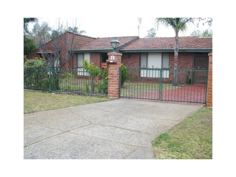 1 Empen Court, Leeming WA 6149