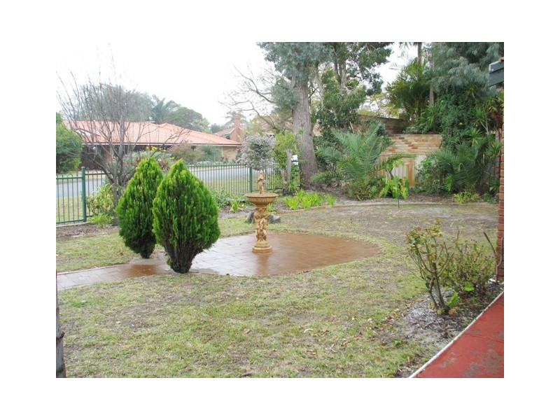 1 Empen Court, Leeming WA 6149