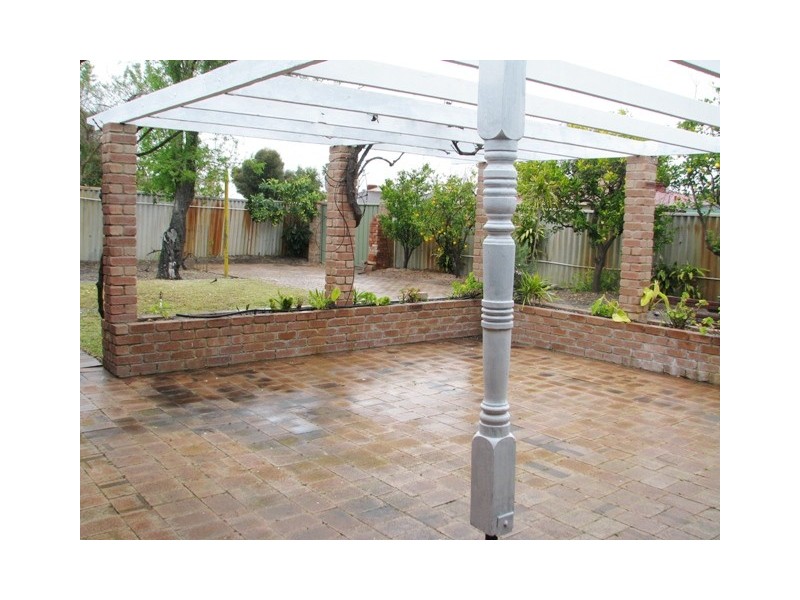 1 Empen Court, Leeming WA 6149