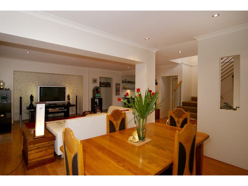 129 Woolwich Street, West Leederville WA 6007