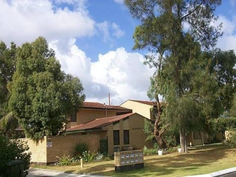 8/50 Wandarrie Avenue, Yokine WA 6060