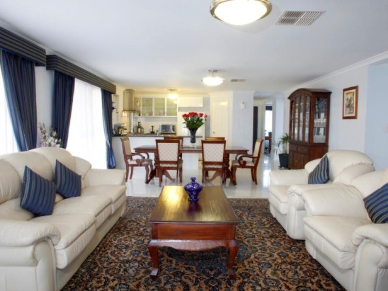 42 White Gum Drive, Jane Brook WA 6056