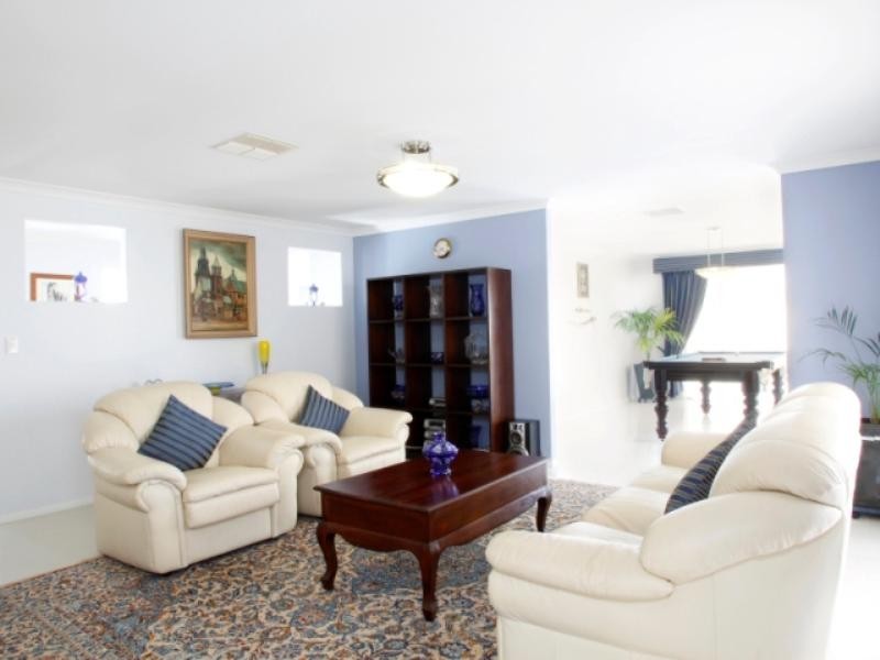 42 White Gum Drive, Jane Brook WA 6056