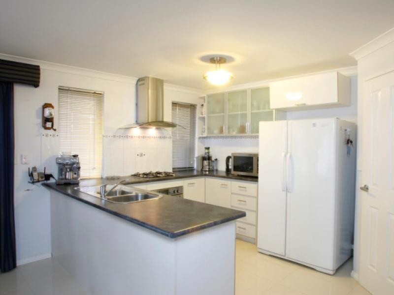 42 White Gum Drive, Jane Brook WA 6056