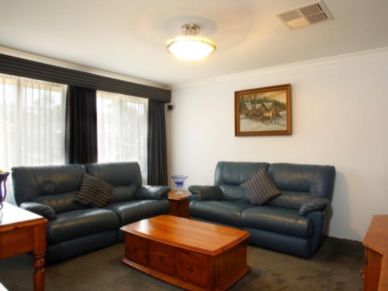 42 White Gum Drive, Jane Brook WA 6056