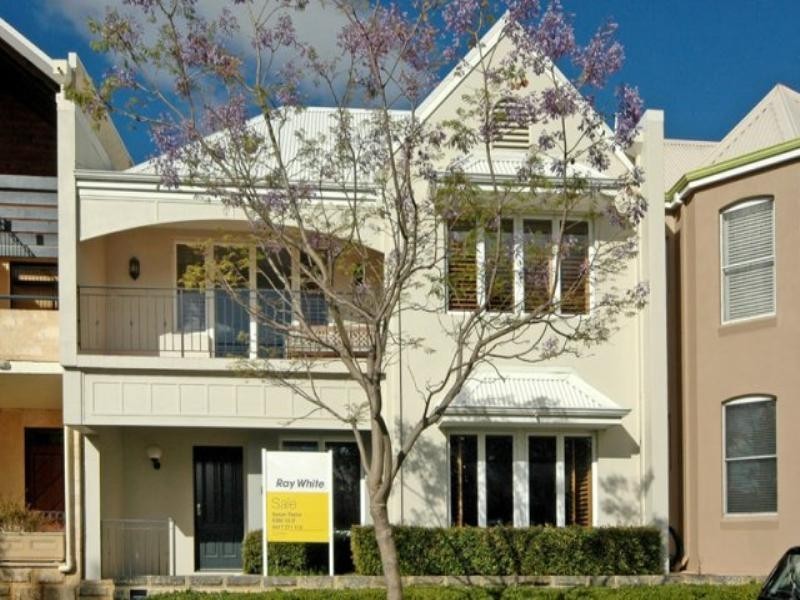 6 Juniper Bank Way, Subiaco WA 6008