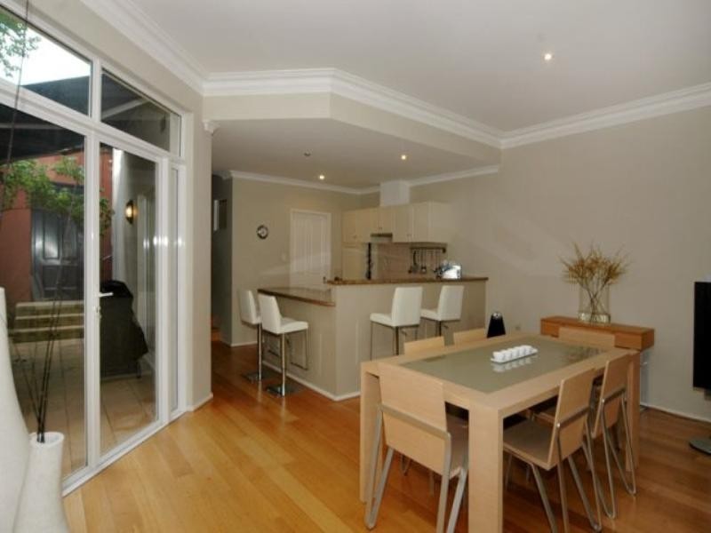 6 Juniper Bank Way, Subiaco WA 6008
