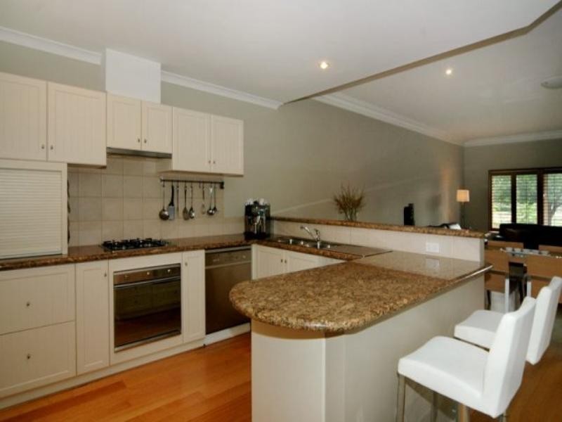 6 Juniper Bank Way, Subiaco WA 6008