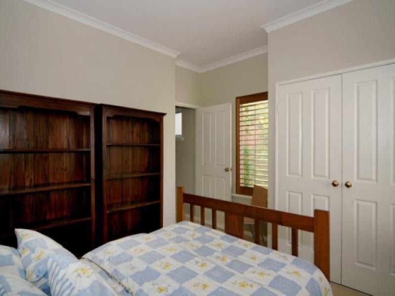 6 Juniper Bank Way, Subiaco WA 6008