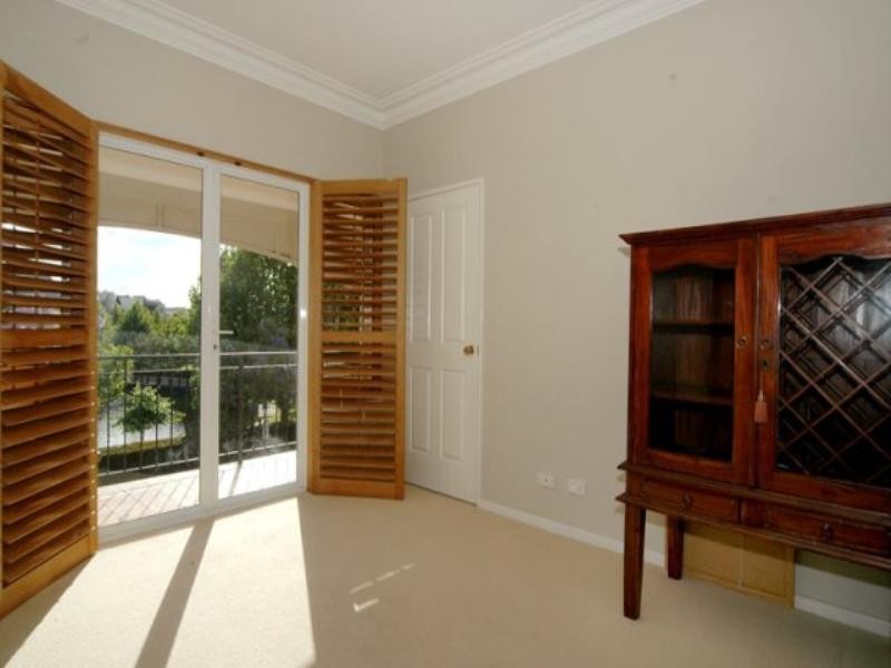6 Juniper Bank Way, Subiaco WA 6008