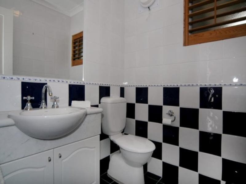 6 Juniper Bank Way, Subiaco WA 6008