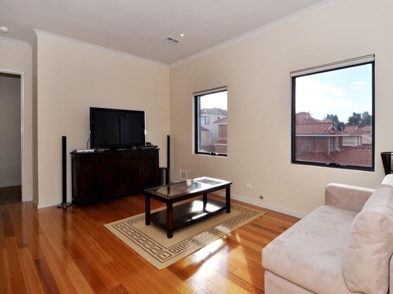 21b Tuart Street, Yokine WA 6060