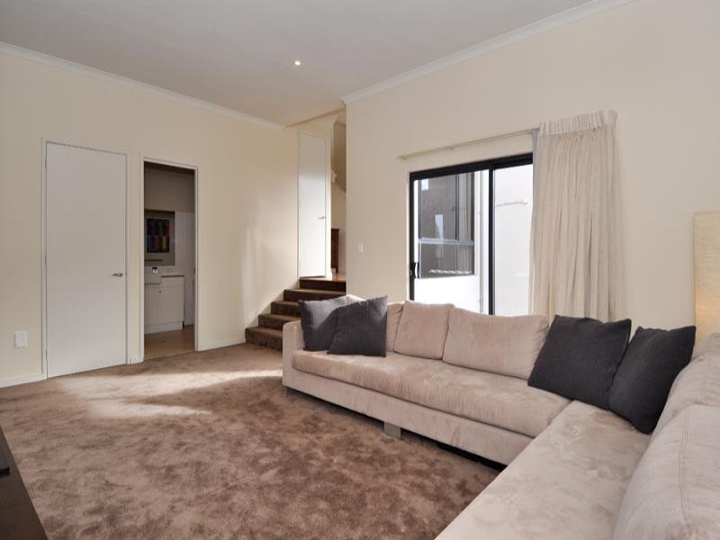 21b Tuart Street, Yokine WA 6060