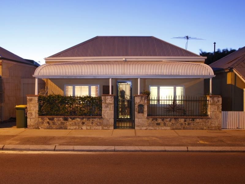 157 Hampton Road, South Fremantle WA 6162
