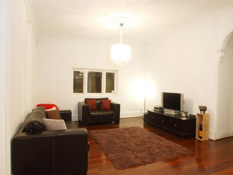 157 Hampton Road, South Fremantle WA 6162