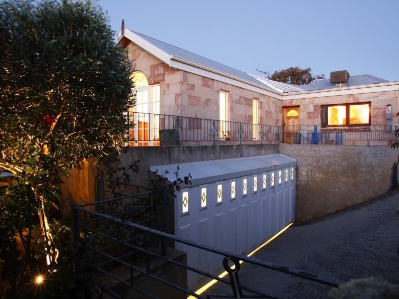 157 Hampton Road, South Fremantle WA 6162