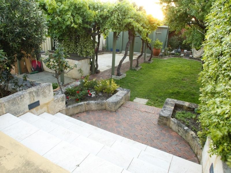 157 Hampton Road, South Fremantle WA 6162