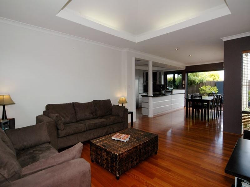 102 Birkdale Street, Floreat WA 6014