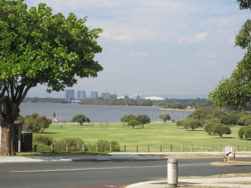 10/177 Mill Point Road, South Perth WA 6151