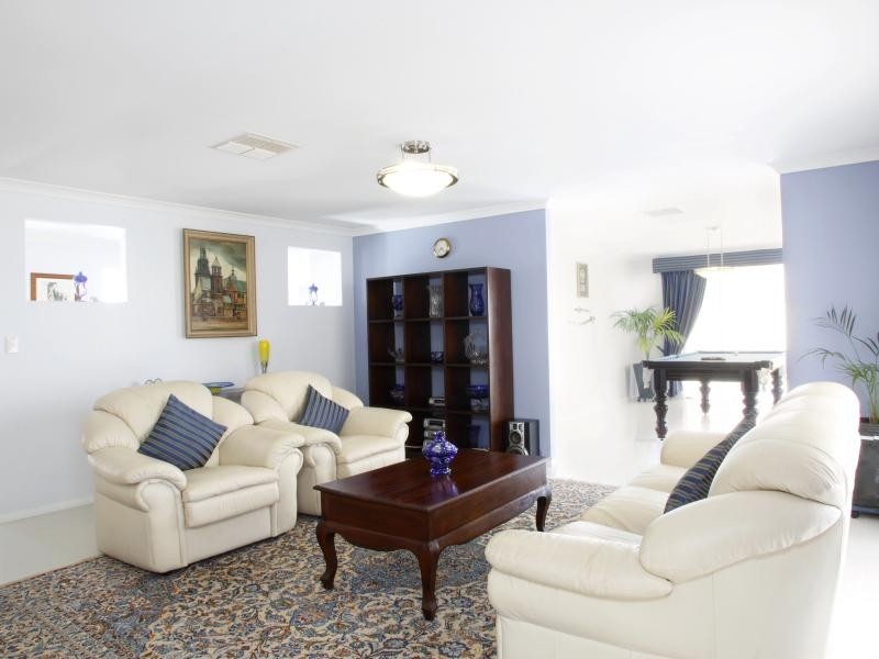 42 White Gum Drive, Jane Brook WA 6056