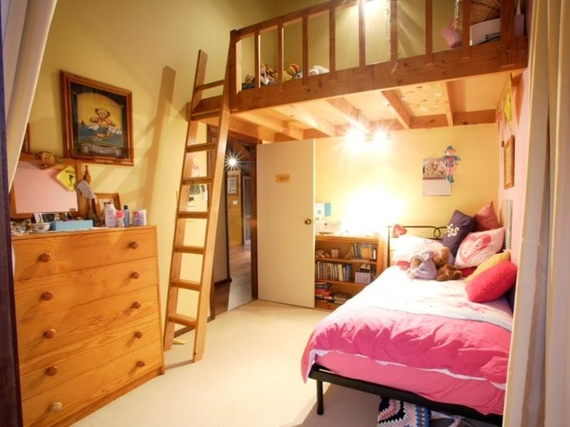 26 Sherborne Road, Gooseberry Hill WA 6076