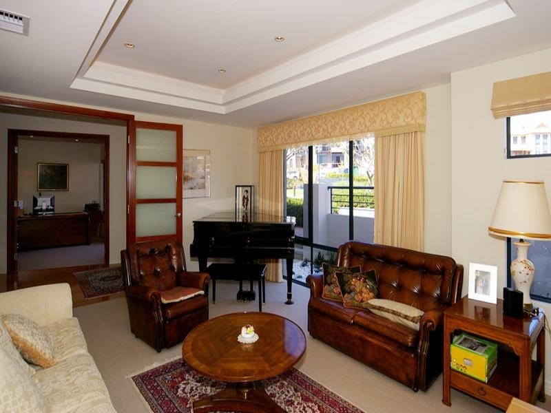 10 Trillo Road, Subiaco WA 6008