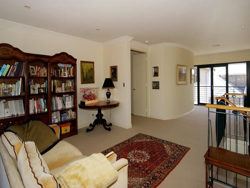 10 Trillo Road, Subiaco WA 6008