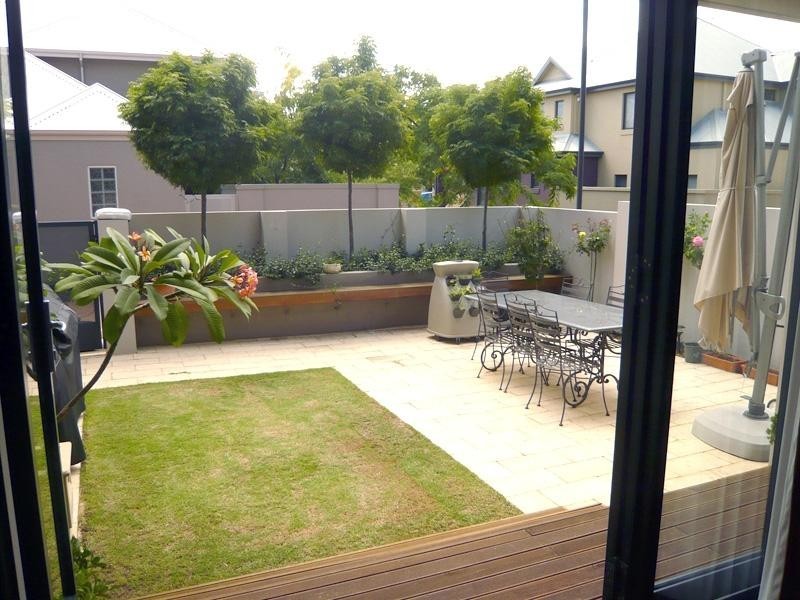 10 Trillo Road, Subiaco WA 6008