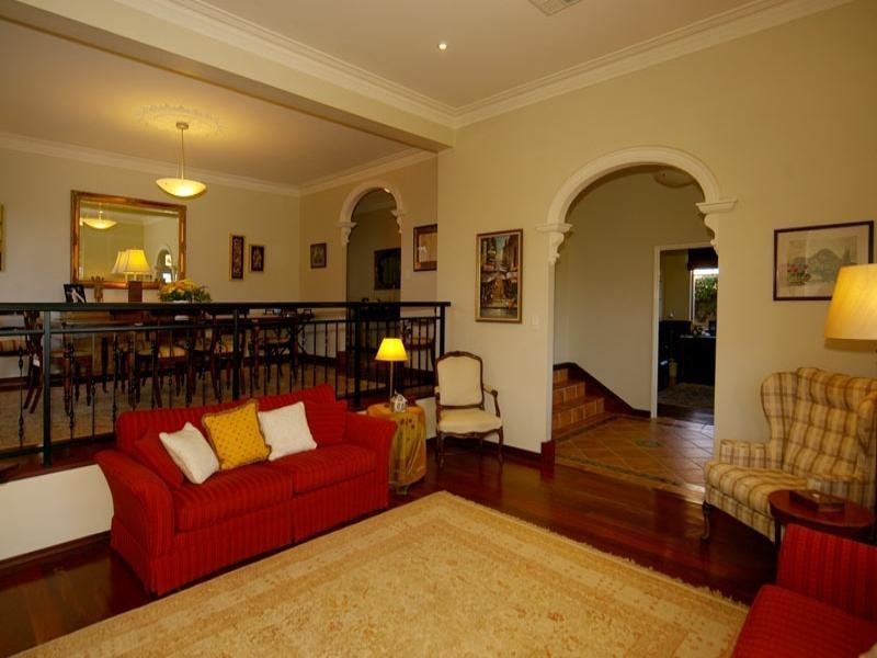 10 Kavanagh Street, West Leederville WA 6007