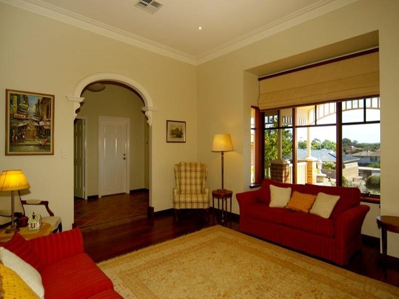 10 Kavanagh Street, West Leederville WA 6007