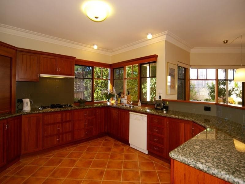 10 Kavanagh Street, West Leederville WA 6007