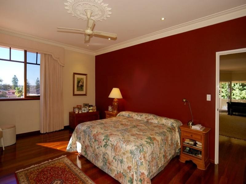 10 Kavanagh Street, West Leederville WA 6007