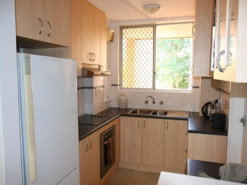 6/71 Golf View Street, Yokine WA 6060