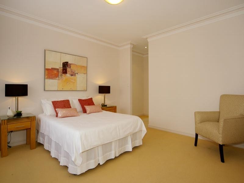 12 Juniper Bank Way, Subiaco WA 6008