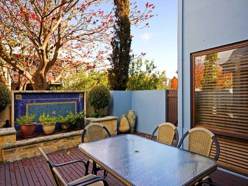 6 Old Jacaranda Way, Subiaco WA 6008