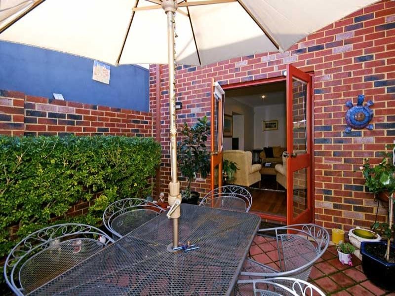 19 Tallow Tree Crescent, Subiaco WA 6008