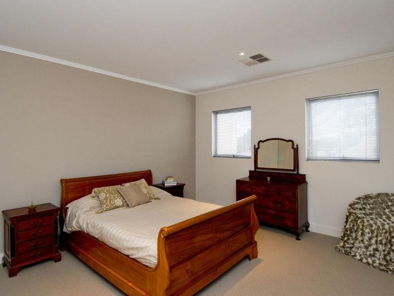 142 Jersey Street, Jolimont WA 6014