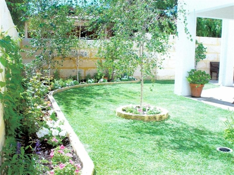 2/68 Servetus Street, Swanbourne WA 6010