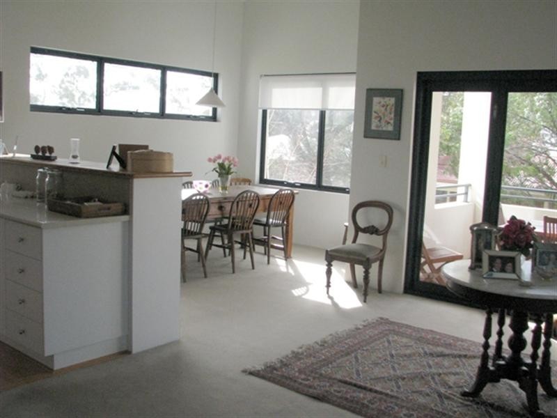 2/68 Servetus Street, Swanbourne WA 6010