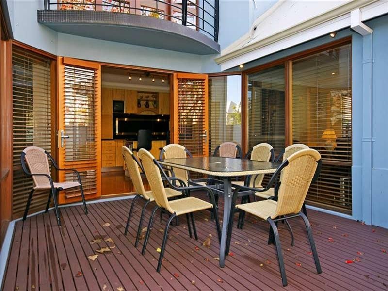 6 Old Jacaranda Way, Subiaco WA 6008