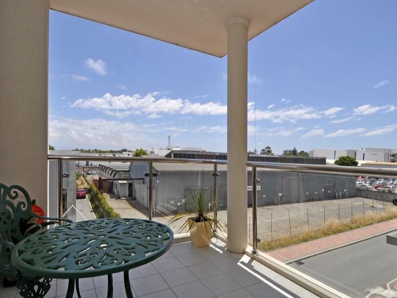 18/33 Hood Street, Subiaco WA 6008