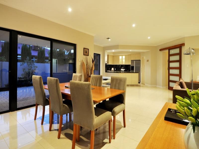 73 Taittinger Grove, The Vines WA 6069