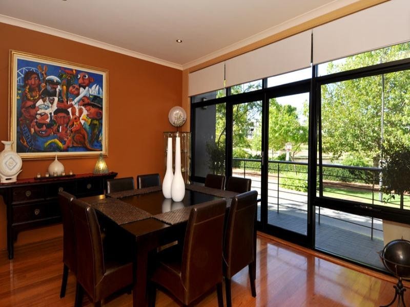 2 Juniper Bank Way, Subiaco WA 6008