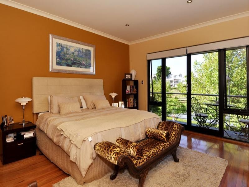 2 Juniper Bank Way, Subiaco WA 6008
