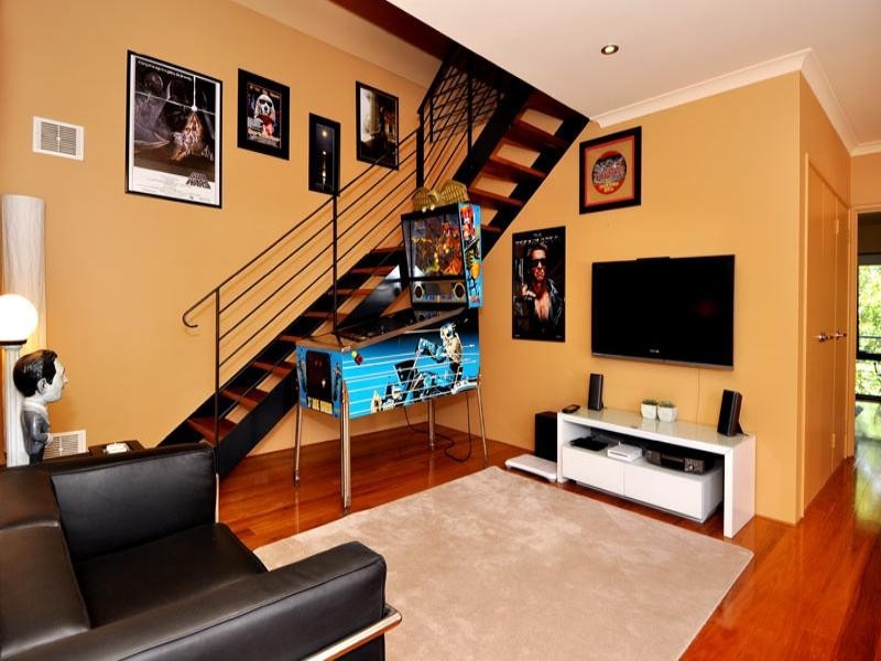 2 Juniper Bank Way, Subiaco WA 6008
