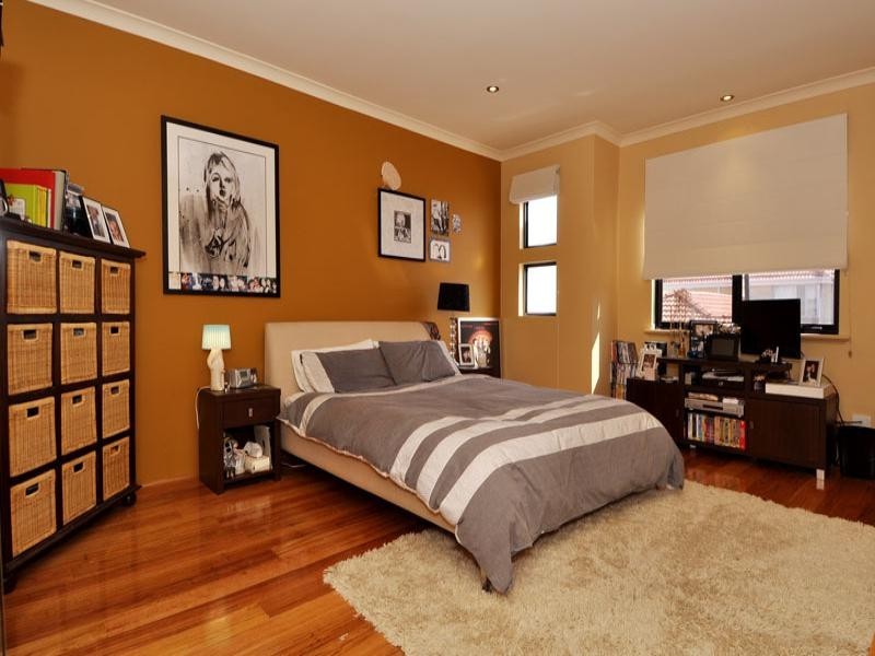 2 Juniper Bank Way, Subiaco WA 6008