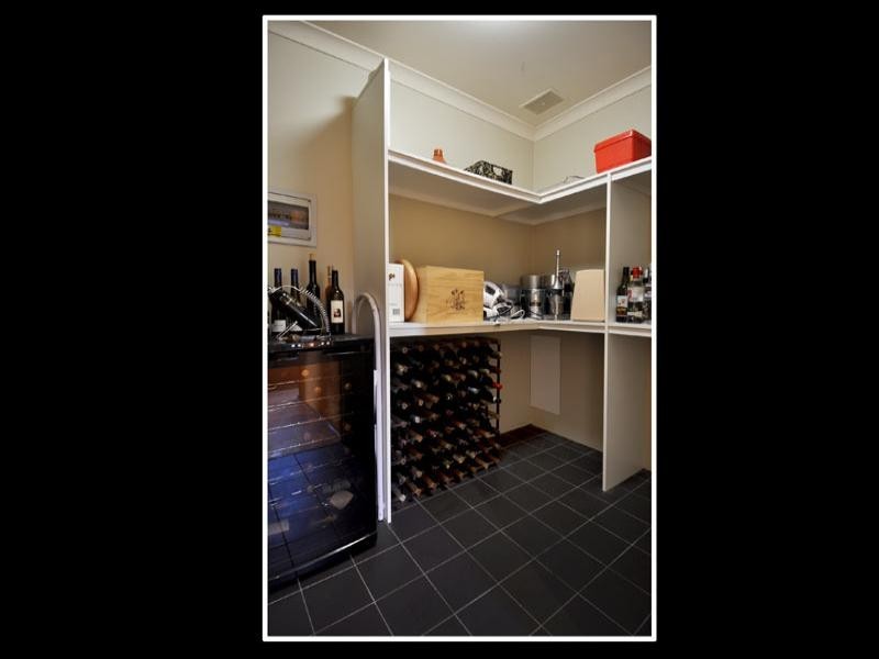 2 Juniper Bank Way, Subiaco WA 6008