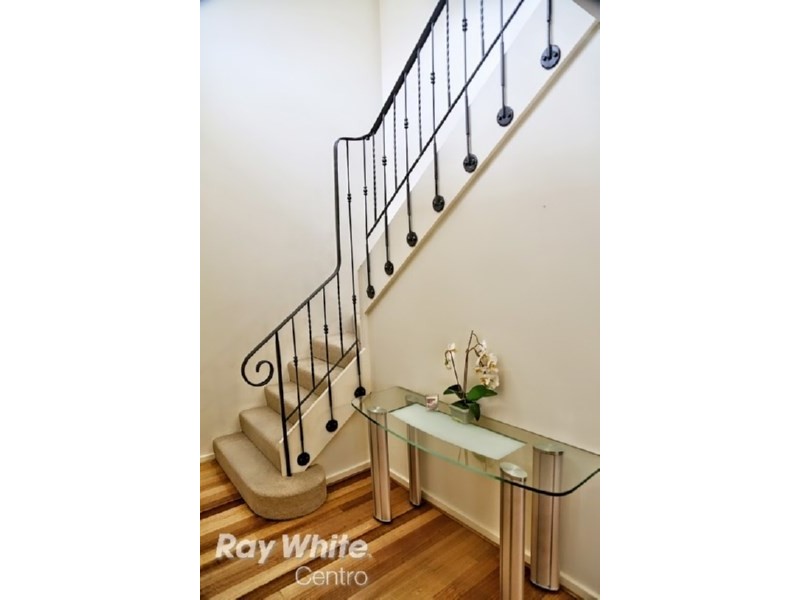 10 Tallow Tree Crescent, Subiaco WA 6008