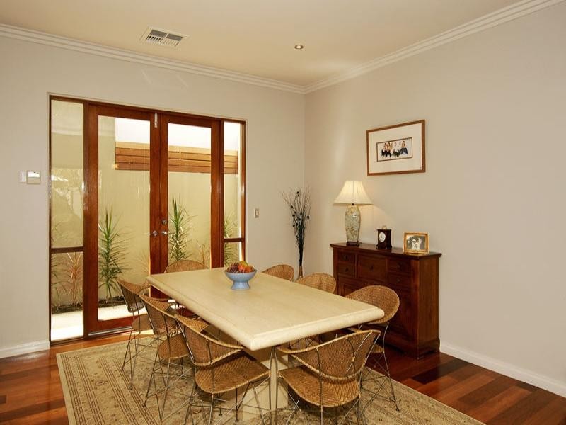 8 Trillo Road, Subiaco WA 6008