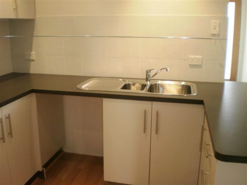 9b Escot Road, Innaloo WA 6018